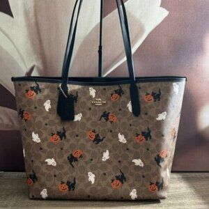 New Coach Halloween Signature Canvas CW450